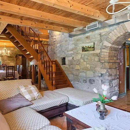 Maccaroni بيت للعطل *