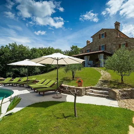 Maccaroni بيت للعطل *